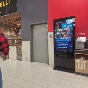 De ce alegi ecrane 4K interactive? Rețeaua DOOH EkoGroup, sub conducerea lui Eduard Petrescu, redefinește impactul vizual